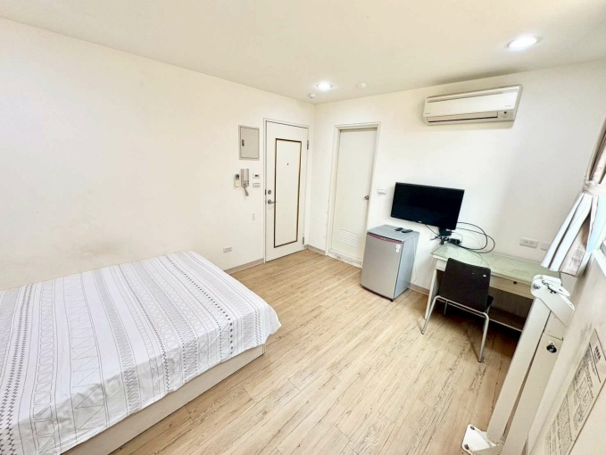 🧡請加賴🧡電梯美屋🧡租屋補助🧡乾溼分離🧡代收包裹🧡小資族首選🧡（第9張）