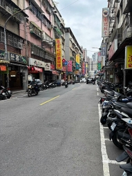 府中捷運❤️南雅夜市❤️馬路上❤️面寬五米半（第6張）