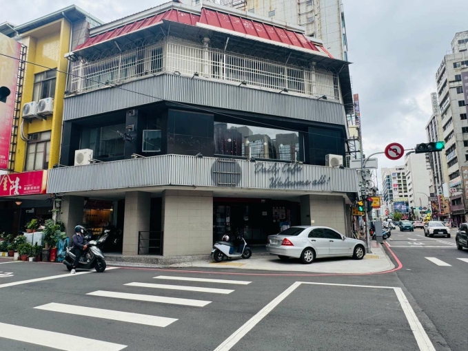 中區自由路醒目角店（第2張）