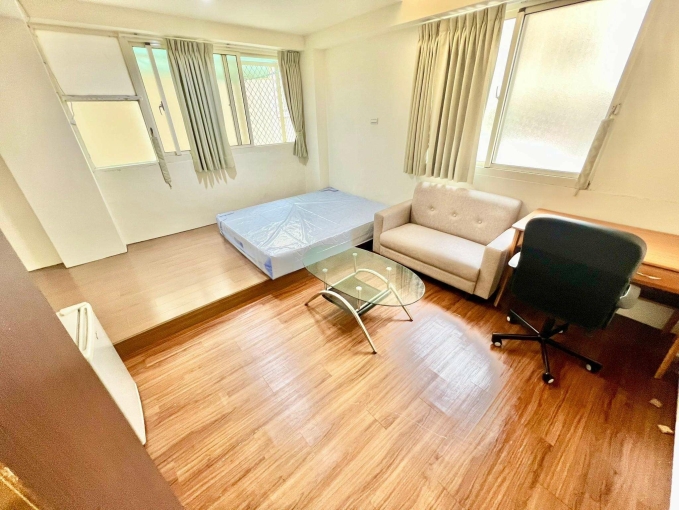 聽說有個蛋捲很紅⚡可租補✨魔術大空間💕近興大 忠孝夜市⚡宇你相見（第1張）