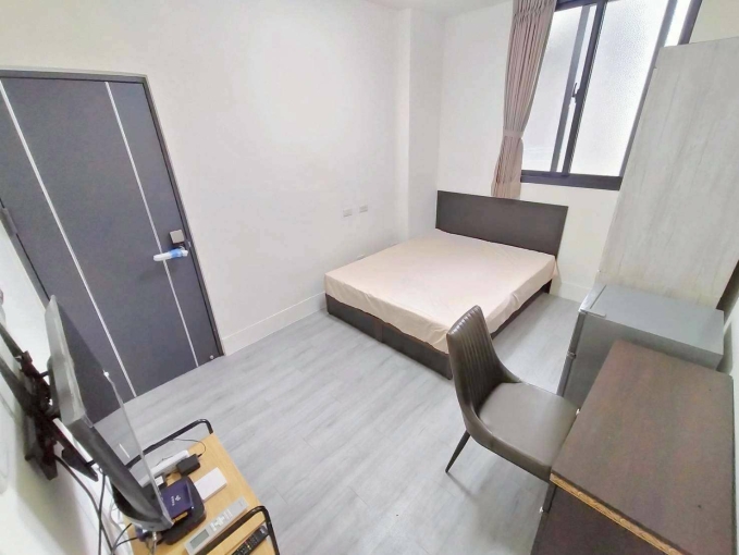 西屯新光三越/可貓/大衣櫃/全新套房/可雙租補（第2張）