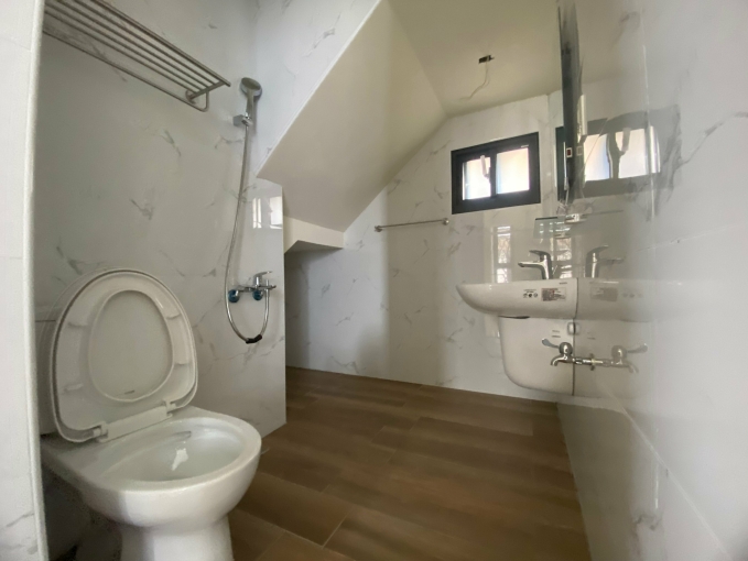 出租朴子醫院旁全新透天別墅（第5張）