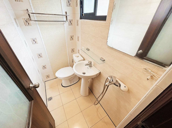 🧡請加賴🧡電梯美屋🧡租屋補助🧡陽台獨洗🧡飯店裝潢🧡（第13張）