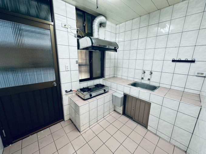 走路就到東區忠孝敦化站走7分靜巷3房1衛(第9張)