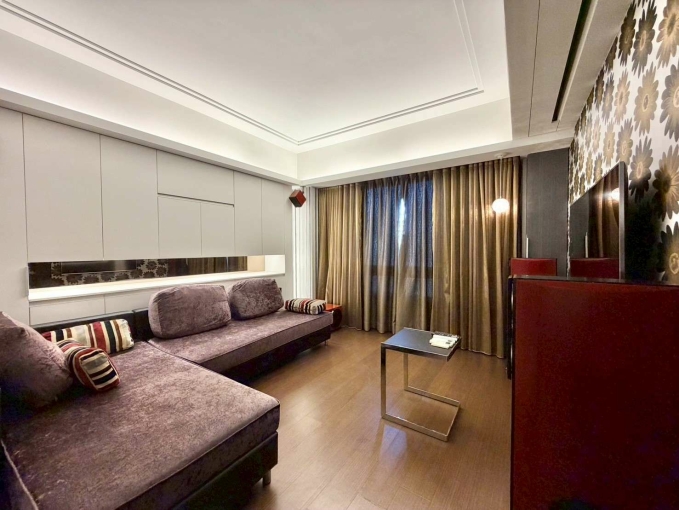 ✨夢想豪宅✨一間視聽室沙發床✨含1個車位（第8張）