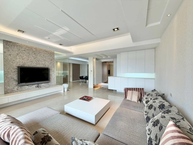 ✨夢想豪宅✨一間視聽室沙發床✨含1個車位（第3張）