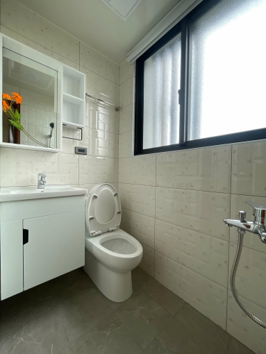 全新完工🍀陽台獨洗🍀台電新制🍀電梯🍀子母車🍀飲水機🍀租屋補助（第5張）