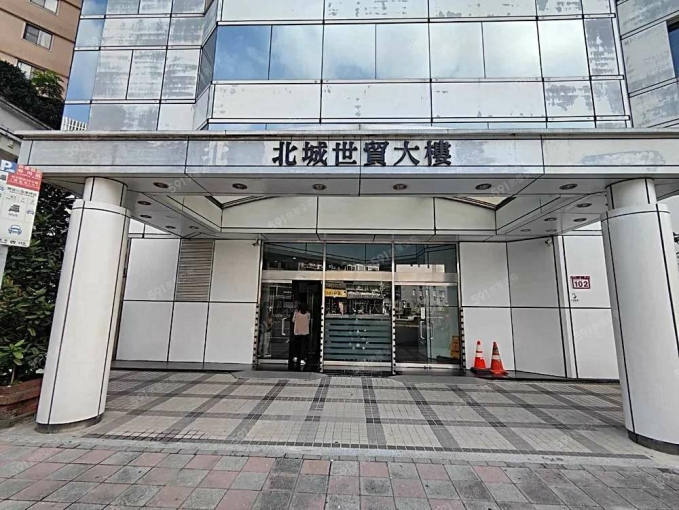 北城世貿雙車位超值高樓商辦附車位(第3張)