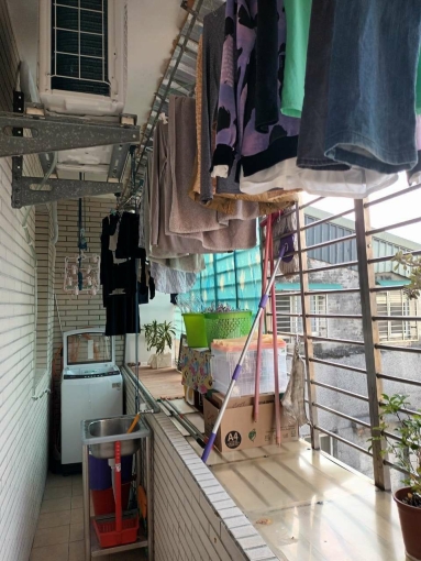 新莊捷運明亮家庭式雅房誠覓室友 - Image 5