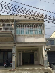 屋主自租 竹東黃金透天店面，80坪只要3萬3！（第1張）