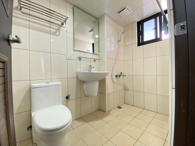 🧡請加賴🧡全新電梯🧡租屋補助🧡採光陽台🧡汽車好停🧡秒殺物件🧡（第9張）