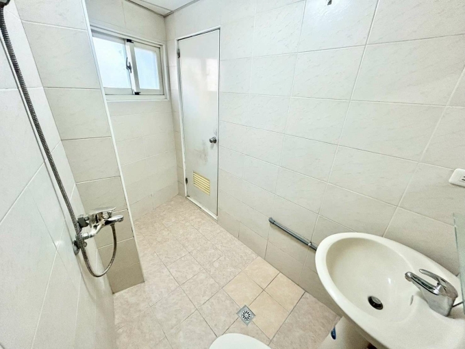 🧡請加賴🧡電梯美屋🧡租屋補助🧡獨洗凸窗曬衣🧡超秒殺🧡（第13張）