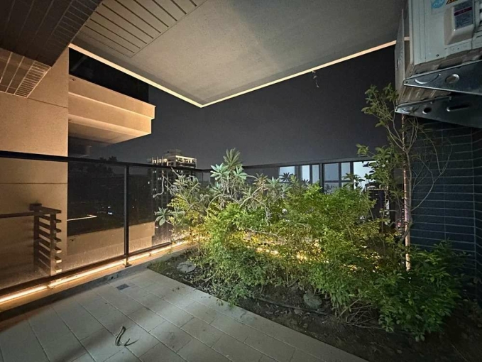 可租補x樓下就7-11x摩天100x輕軌宅x家俱電(陸續補齊（第1張）