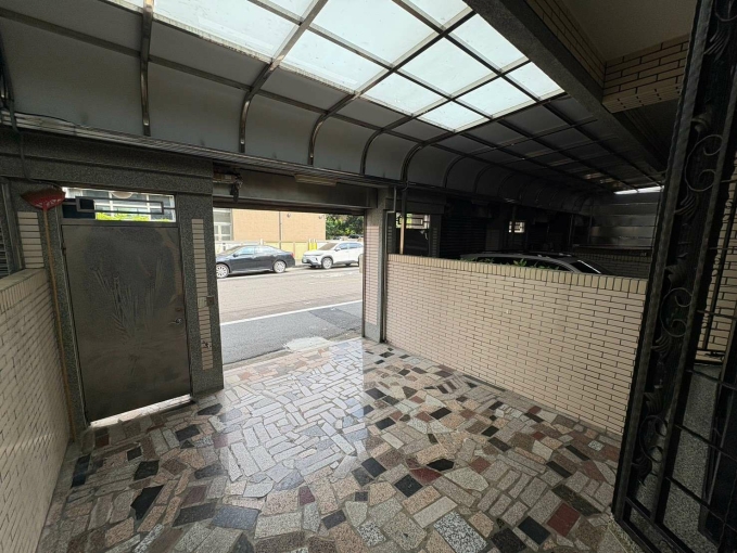 🏢大里內元路40坪5房透天/附室內平車/可營登寵伙✨(第14張)