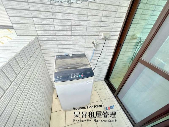 勤益803🉑租補🍭秒殺透天電梯🍭陽台獨洗曬🍭雙門冰箱🍭子母車🍭飲水機（第4張）