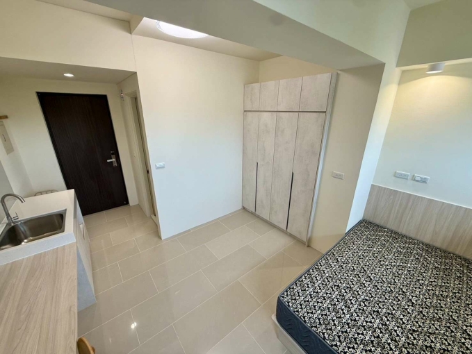 租補☆全新電梯套房☆機車位☆子母車（第4張）