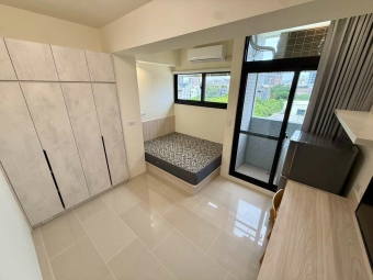 租補☆全新電梯套房☆機車位☆子母車（第1張）