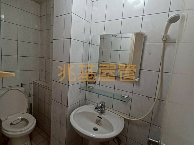 兆基社會住宅🏠成功市場旁⛳️超便宜大套房+置物間⛳️（第8張）