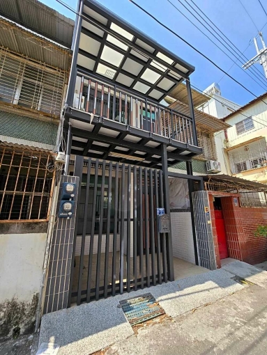河堤翻新透天｜員工宿舍｜家電齊全｜宜居家庭 - Image 1