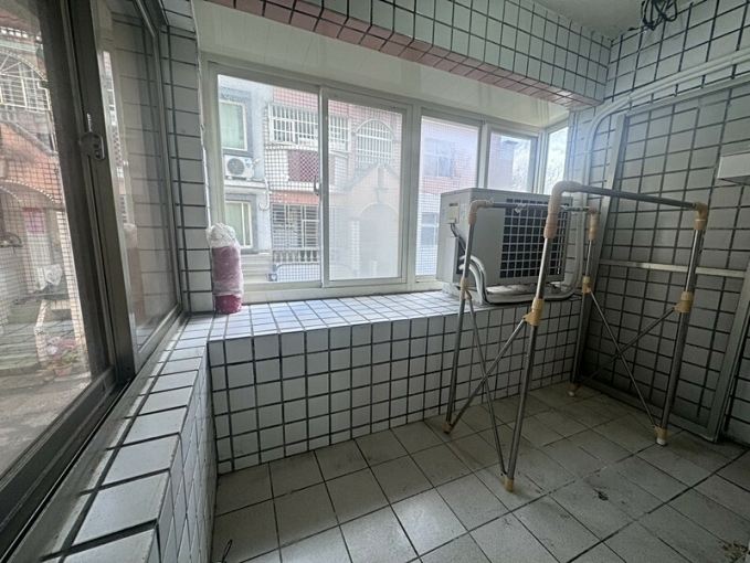 租屋找77✿南崁獨家1樓,採光佳,大空間,獨洗（第6張）