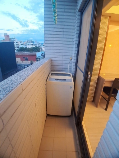 **超大空間*陽台獨洗曬*採光佳*通風*電梯*飲水機*子母車°•○(第6張)