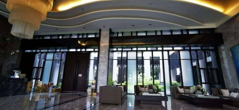 家庭式共居 - Image 1