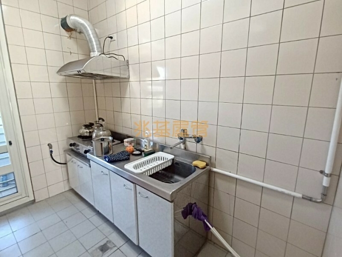 兆基社會住宅🏠暖暖街鬧區~大空間大三房外加頂樓空間~⛳️（第8張）