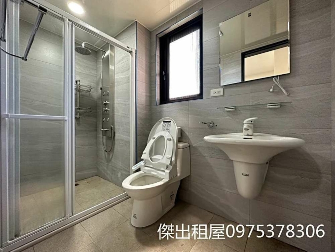 傑出租屋泩泉泉天璽社區,陽台獨洗,可租車位 - Image 6