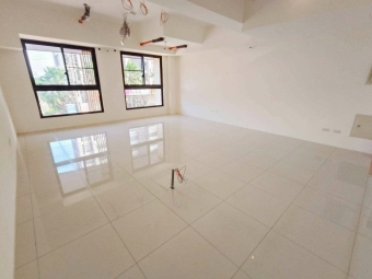 龍潭石門段 ➜ 全新店面出租！雙樓層 52 坪，只要 60,000／月！ 想開店、開工作室、做品牌、開直營，都非常適合！（第9張）