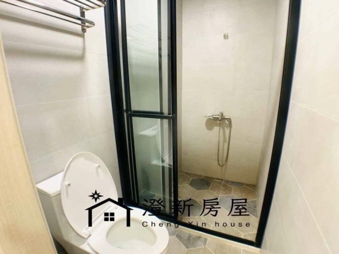 🎉到新竹市和竹北都方便/獨立陽台洗衣機/獨立流理台可開伙/室內機車位/一層兩戶/衛浴乾濕分離/垃圾集中🎉 - Image 5