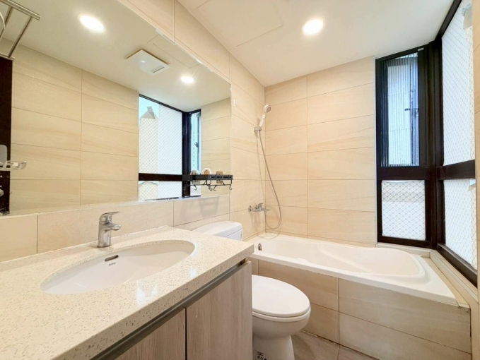 四房二廳🍀家具電全配🍀平面車位🍀浴缸（第10張）