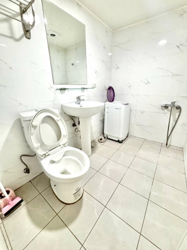 你在看我嗎🥰可貓.租捕🔆獨洗曬🚗近監理站🏆生活機能佳(第3張)