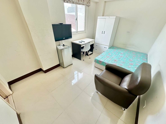 茶香悠然綻放✨陽台獨洗✨可租補💕近一中 中國醫⚡宇你相見（第1張）