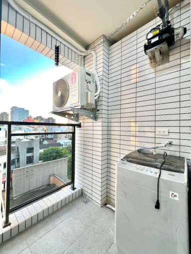 陽台獨洗✔️租屋補助✔️電梯✔️子母車✔️飲水機✔️乾溼分離✔️流理台✔️機車位（第10張）