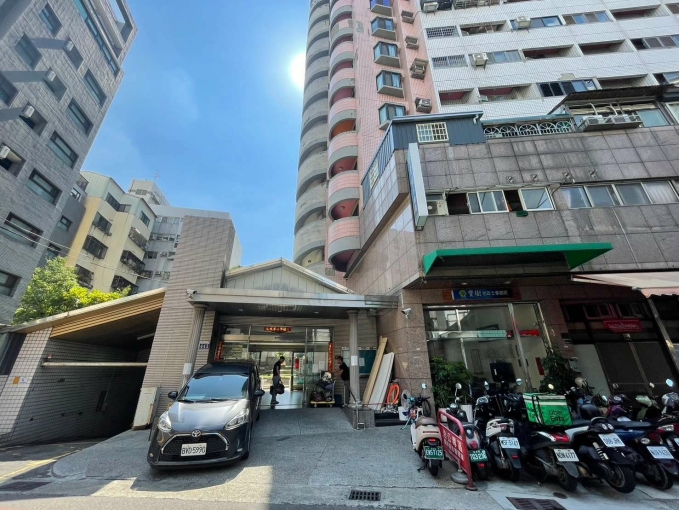 中國醫藥|可租屋輔助|台水台電|採光通風|小資族首選|管理員 - Image 14