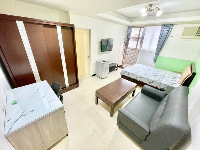 🔥北區可雙租補🔥電梯套房🔥陽台獨洗🔥飲水機子母車（第1張）