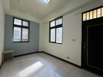 西屯路旁/近中科東海夜市/專屬平面車庫 - Image 17