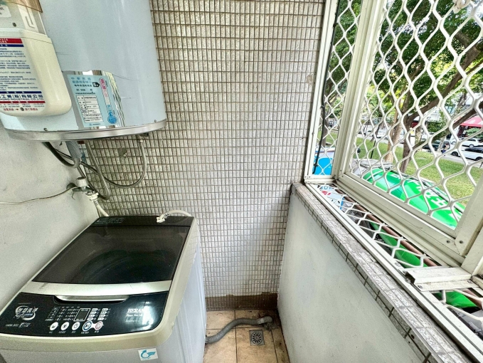 ⭕可租補❗爬梯二樓💥大空間🌟近中國醫（第6張）