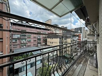 近小碧潭捷運全聯，綠意滿巷電梯三房付車位 - Image 21