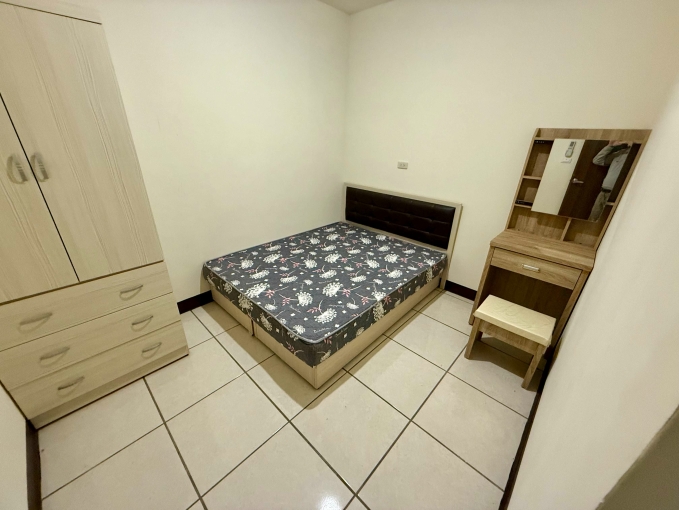 💞大象租屋💞中壢工業區精緻雅房.附傢俱.家電.包水電 - Image 1