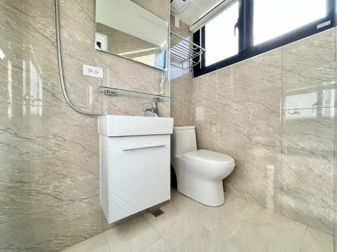 想喝酪梨牛奶🥑可租補✅衛浴開窗✨系統家具（第8張）