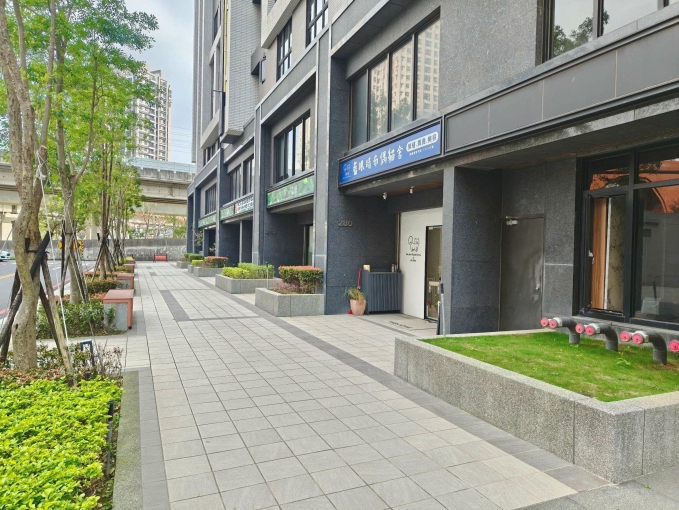 【竹北高鐵生活圈｜東興國小・文興國中學區｜1樓店鋪出租】（第10張）