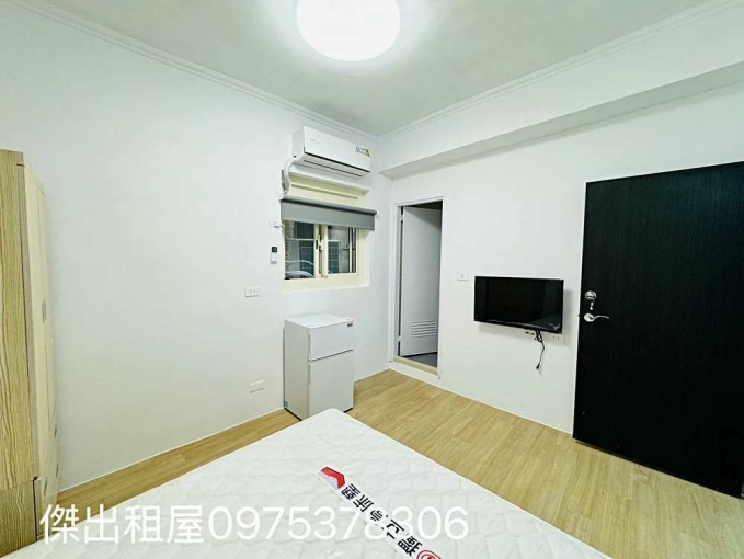 傑出租屋/夜市稀有萬元內,獨洗,可寵! - Image 3