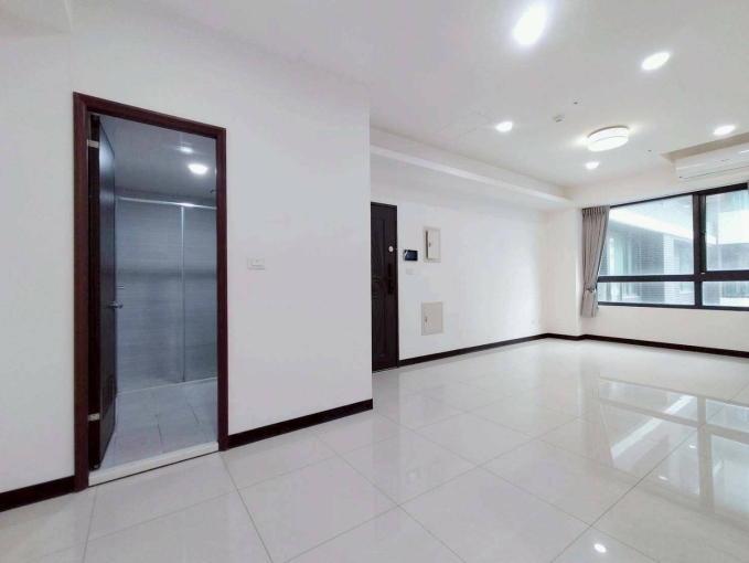 烏日高鐵特區/可寵/電梯2房+平面車位（第2張）