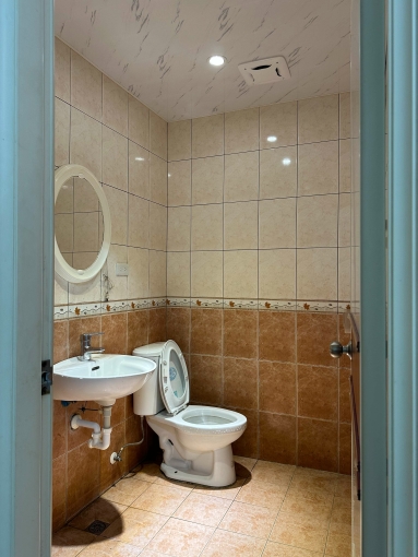 低樓層/有對外窗/變頻冷氣/獨立洗衣機/近建工商圈（第4張）