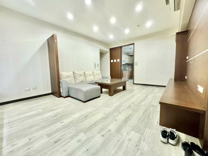 南屯『室內遠比您想像的還要大』｜3房雙車裝潢｜可寵可租補(含車不含管) - Image 1