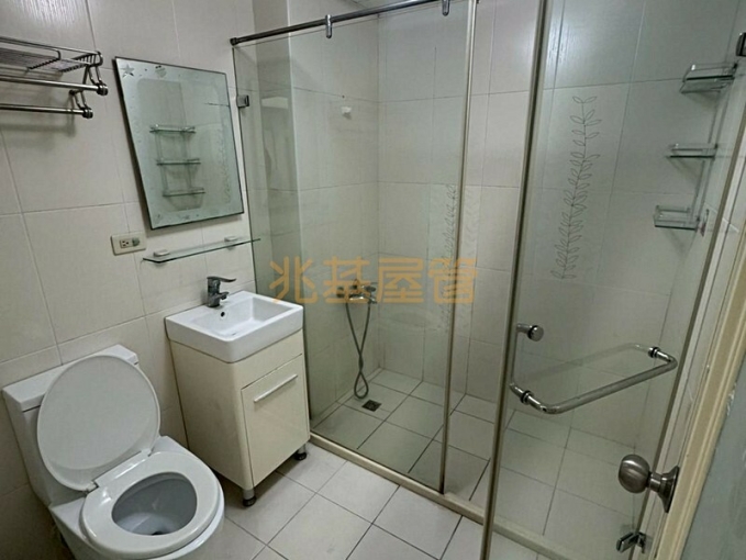 兆基社會住宅🏡電梯四房兩衛，含平面車位免仲可租補（第11張）