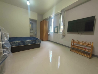 🔥免仲介費・可租補🔥 全新整理  西區 精緻寬敞大套房（第1張）