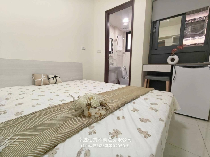 你混哪裡?我混黑眼圈⚡陽台獨洗⚡可租補💕近一中 中國醫⚡宇你相見（第3張）