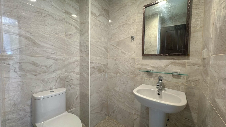 A10山鼻捷運站無限商機燙金店面（第4張）